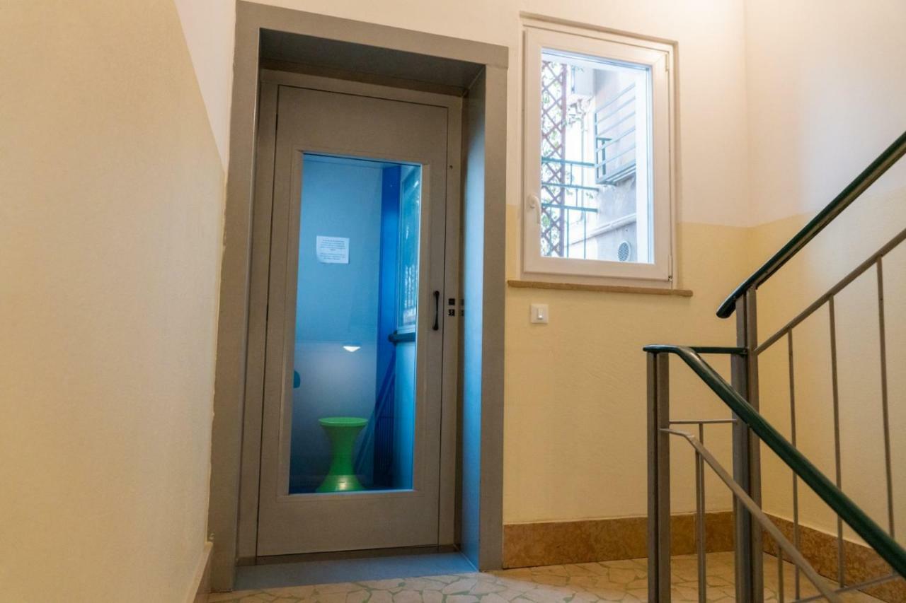 Domus Verona - Ampia Residenza Filippini A Pochi Passi Dall'Arena Экстерьер фото